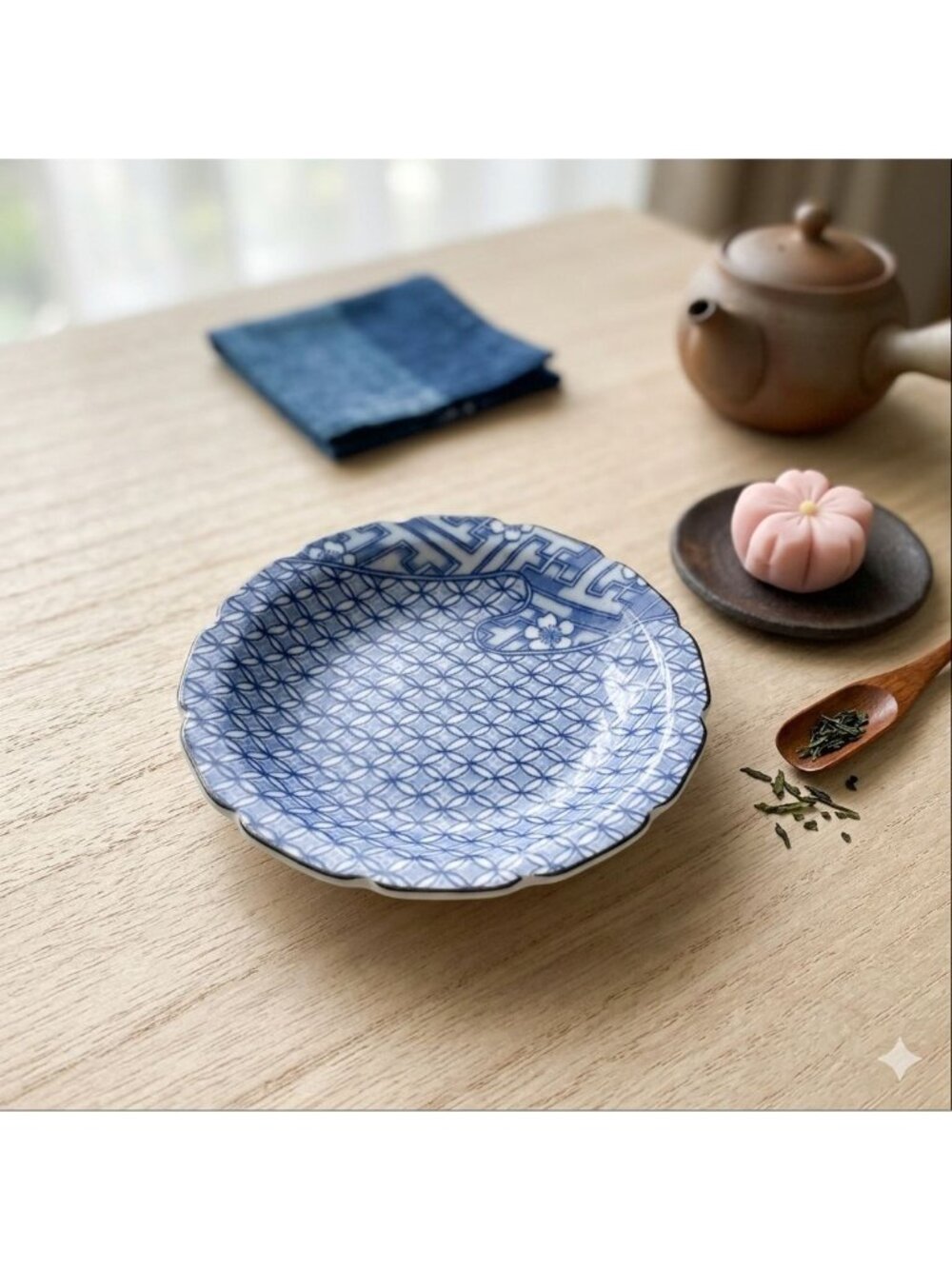Japanese Blue & White Scalloped Porcelain Salad Plate 5" Mino Ware Interlocking